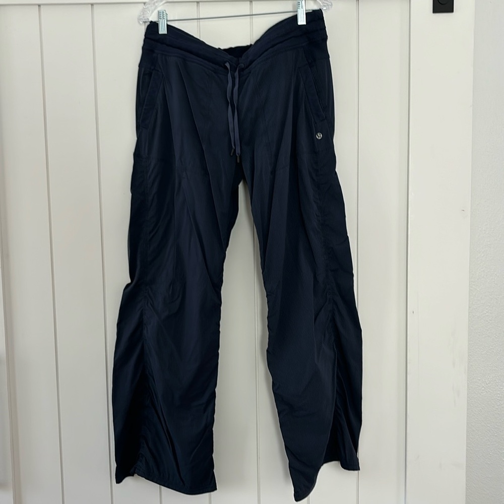 Women lululemon athletic pants